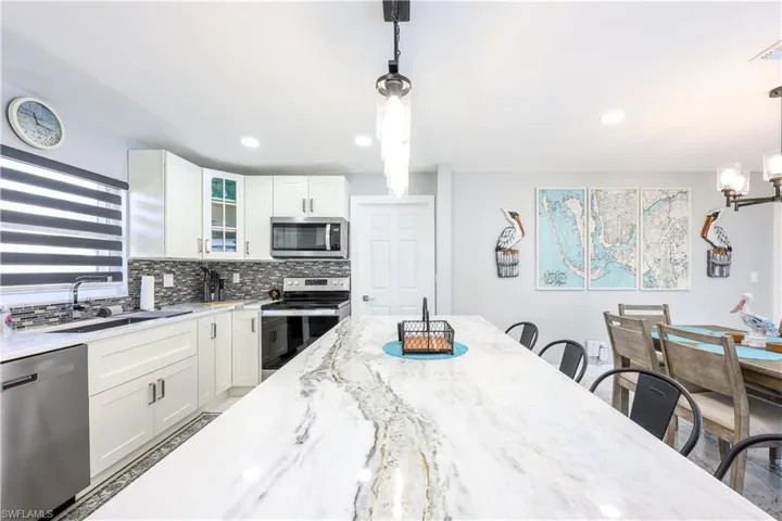 3505 Se 16th Pl, Cape Coral, Florida 33904