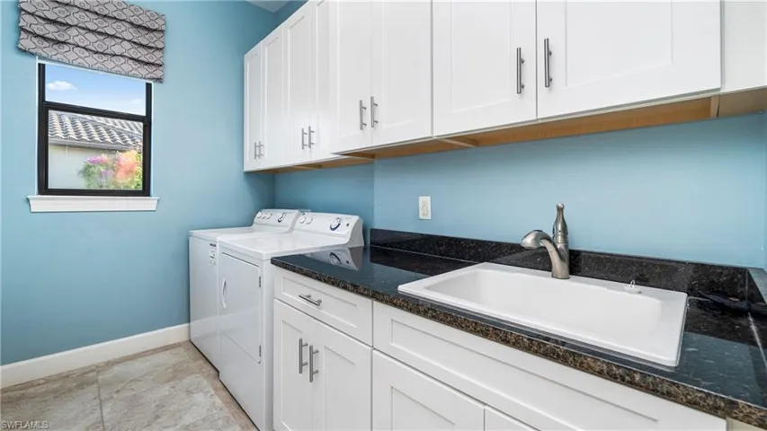 8591 Maggiore Ct, Naples, Florida 34114
