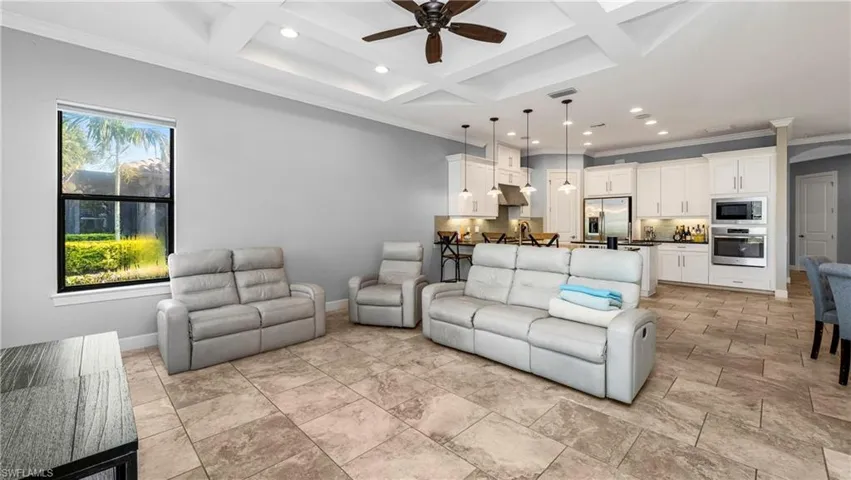8591 Maggiore Ct, Naples, Florida 34114