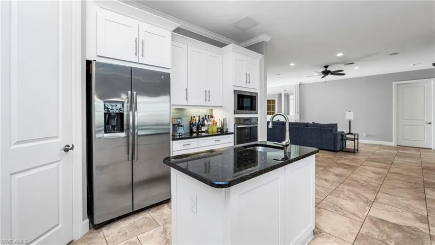 8591 Maggiore Ct, Naples, Florida 34114