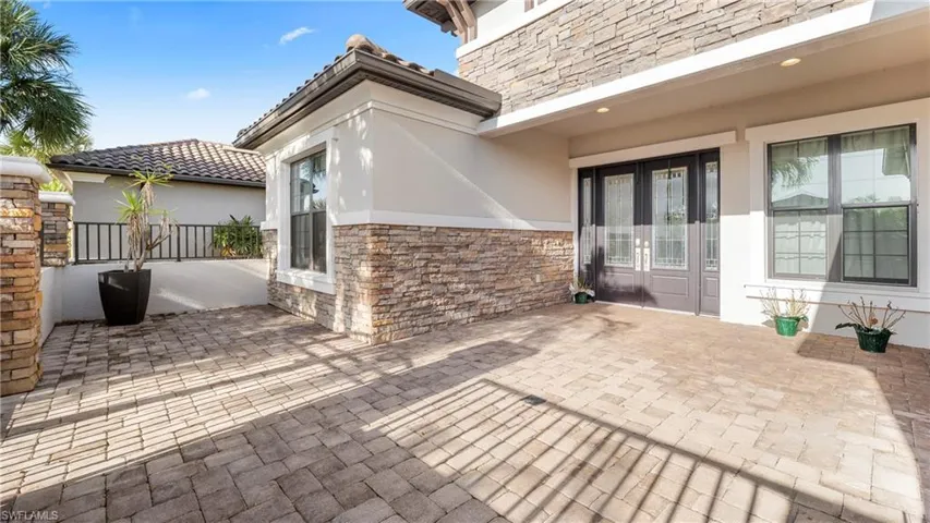 8591 Maggiore Ct, Naples, Florida 34114