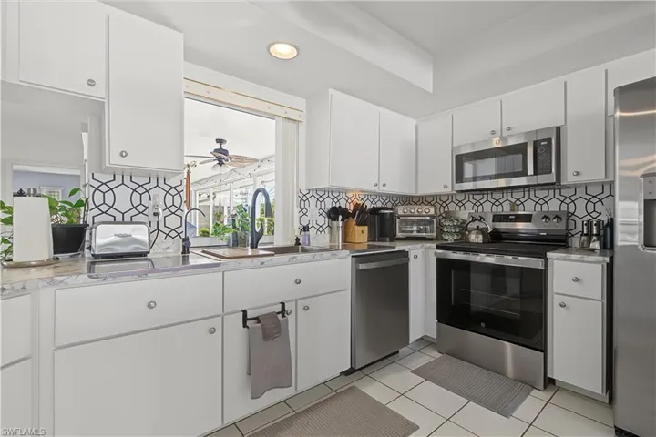 606 Se 15th St, Cape Coral, Florida 33990