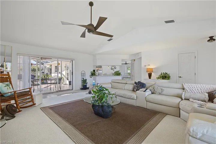 606 Se 15th St, Cape Coral, Florida 33990