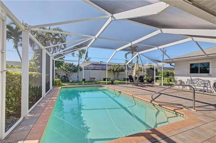 606 Se 15th St, Cape Coral, Florida 33990