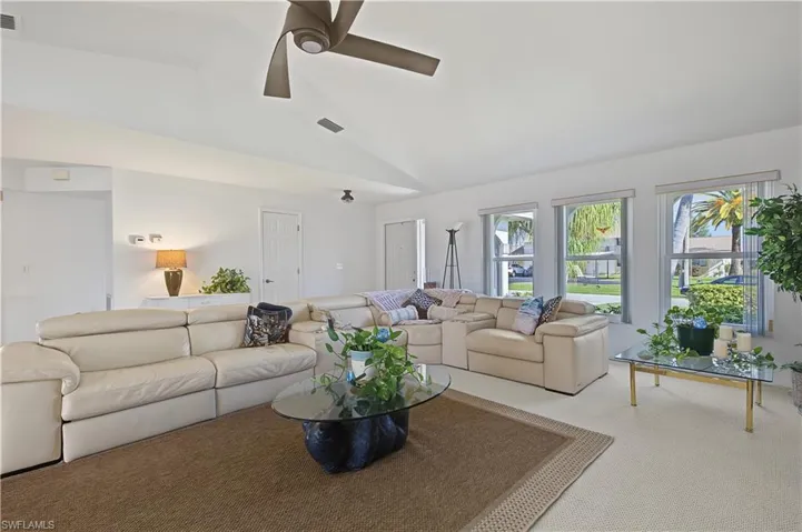 606 Se 15th St, Cape Coral, Florida 33990