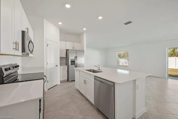 2902 19th St Sw, Lehigh Acres Fl 33976