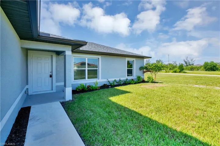 1108 Nw 5th Pl, Cape Coral, Florida 33993