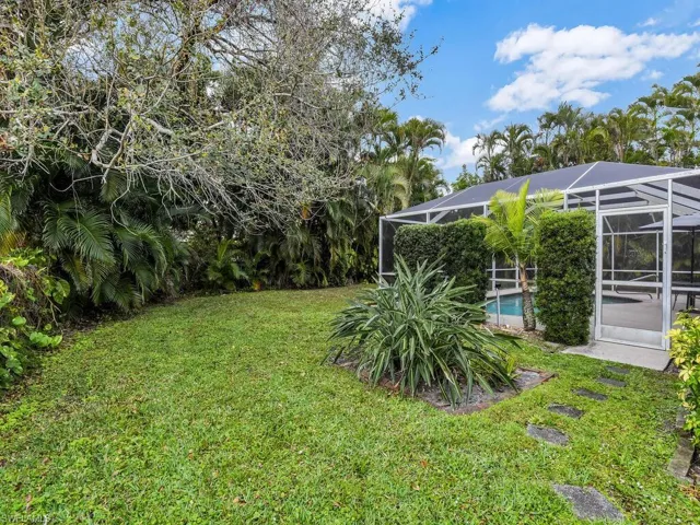 Private Setting Around Pool Lanai