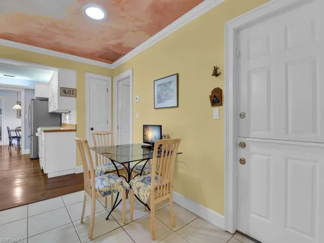 Breakfast Nook