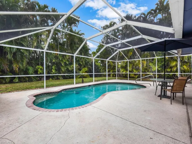 Spacious Pool Deck