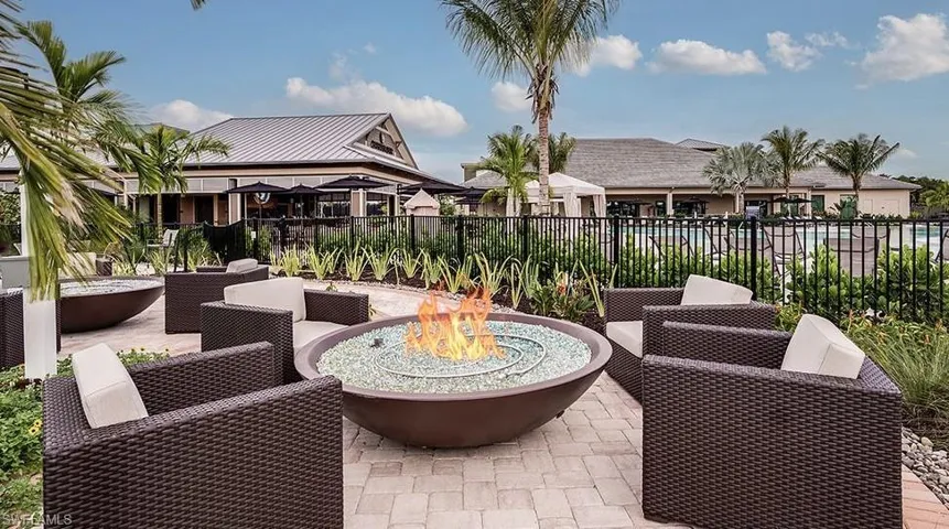 15335 Lucerna St 104, Naples, Florida 34114