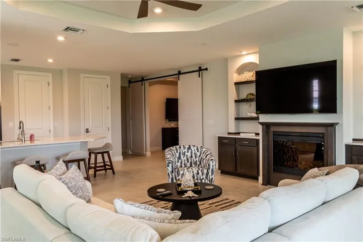 15335 Lucerna St 104, Naples, Florida 34114