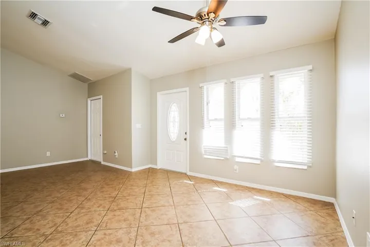 1724 SW 2nd  PL, Cape Coral, FL 33991
