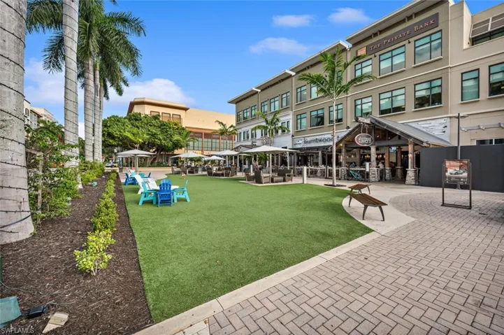 Shops & Restaurants and court yard