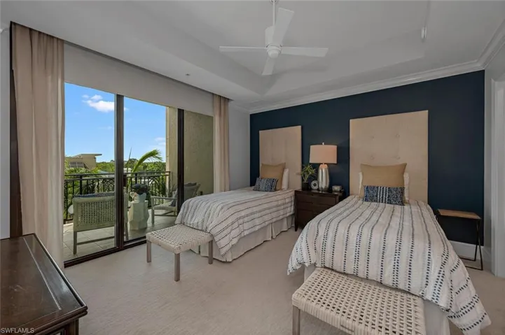 2nd Bedroom w/sliding doors to the balcony