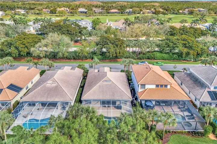 Bird's eye view with a residential view