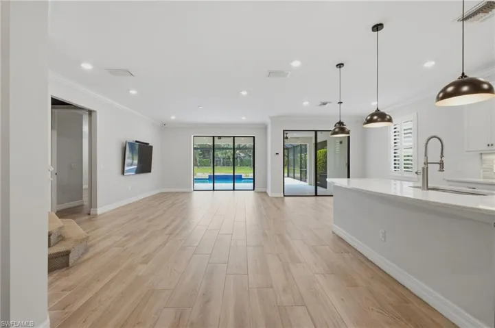 16277 Borelle Cir, Naples, Florida 34110