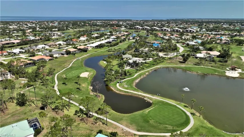 Bird's eye view featuring Golf Cours