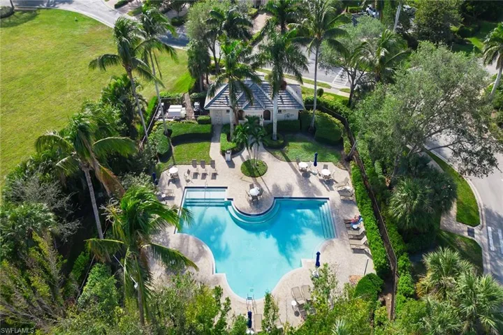 3053 Aviamar Cir 101, Naples, Florida 34114