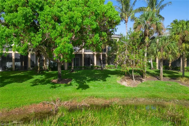 3053 Aviamar Cir 101, Naples, Florida 34114
