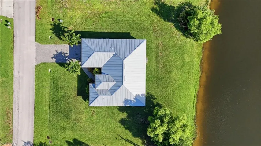 4507 Lake Heather Cir, Other, Florida 33956