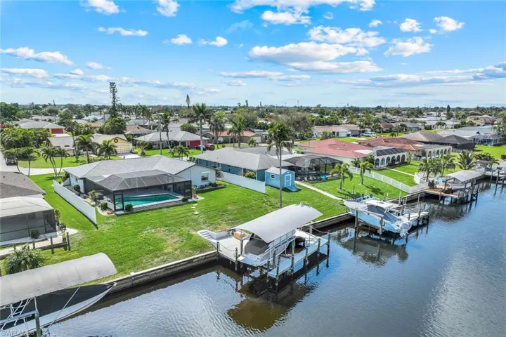 1221 SE 32nd  TER, Cape Coral, FL 33904