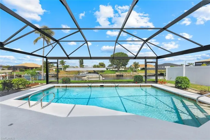 1221 SE 32nd  TER, Cape Coral, FL 33904