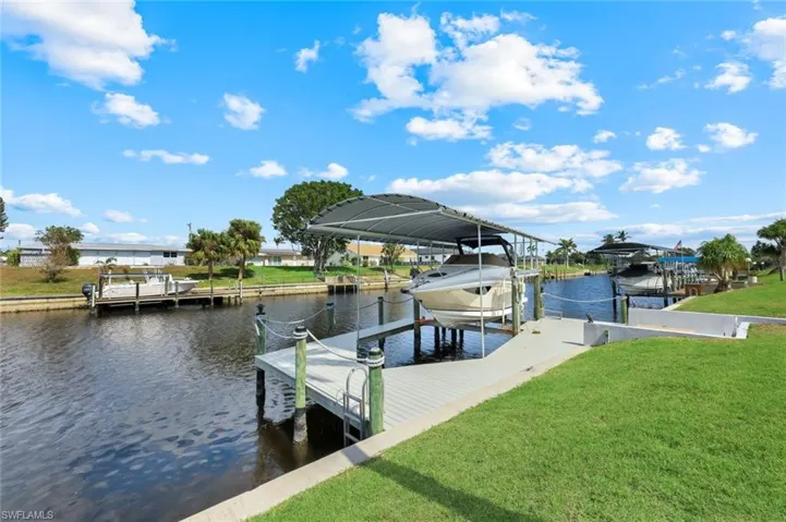 1221 SE 32nd  TER, Cape Coral, FL 33904