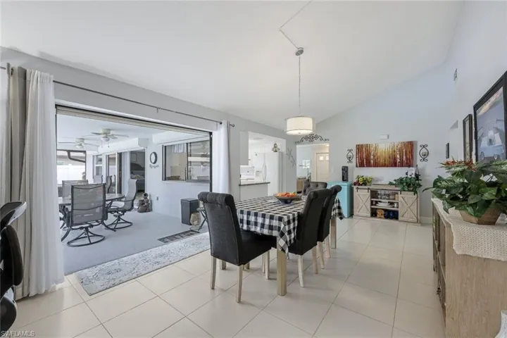 1221 SE 32nd  TER, Cape Coral, FL 33904