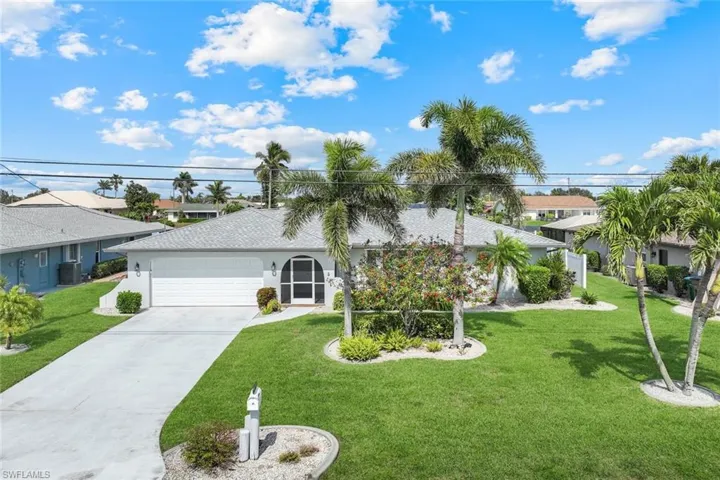 1221 SE 32nd  TER, Cape Coral, FL 33904