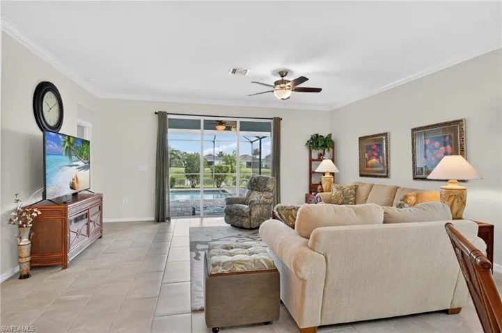 4386  Bluegrass  DR, Fort Myers, FL 33916