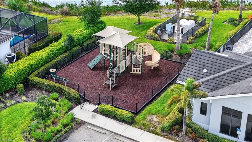 4386  Bluegrass  DR, Fort Myers, FL 33916