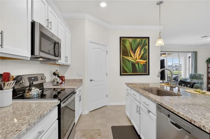 4386  Bluegrass  DR, Fort Myers, FL 33916