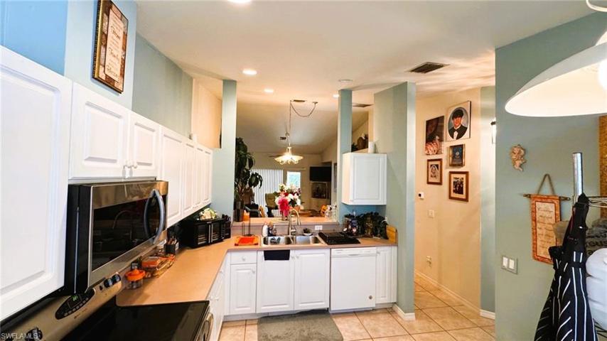 Kitchen in 27601, right side of Duplex
