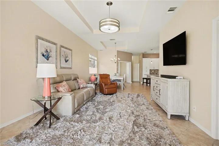 8700 Spring Mountain Way, Fort Myers, Florida 33908