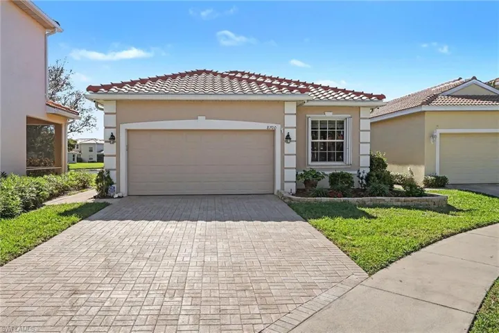 8700 Spring Mountain Way, Fort Myers, Florida 33908
