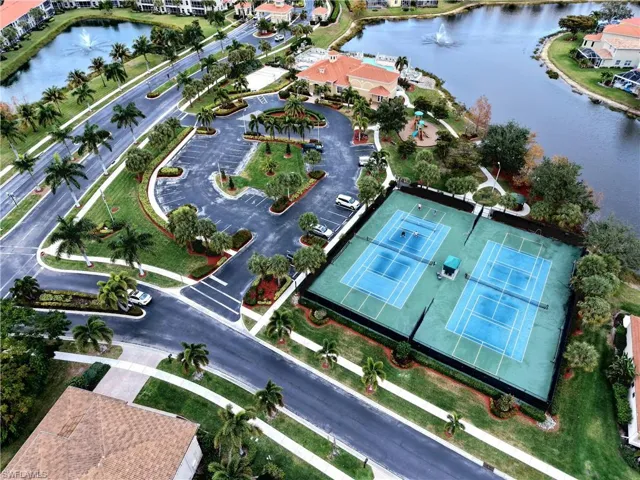 8700 Spring Mountain Way, Fort Myers, Florida 33908