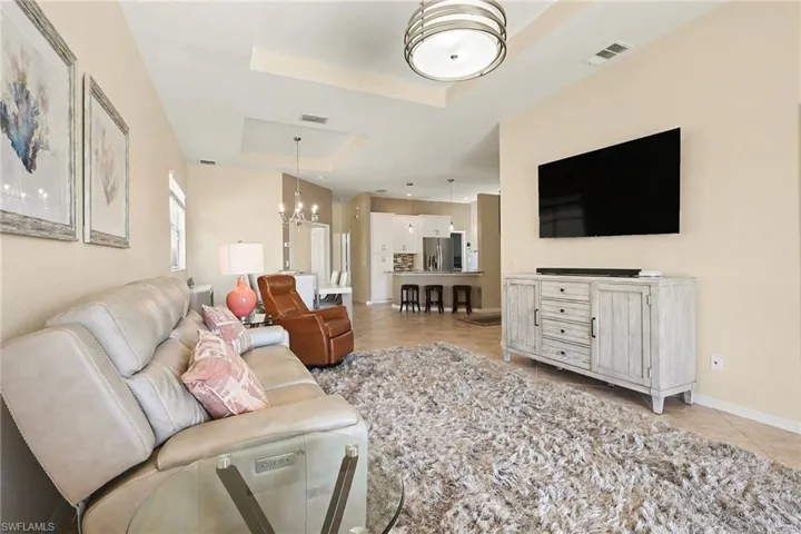8700 Spring Mountain Way, Fort Myers, Florida 33908