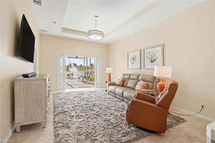 8700 Spring Mountain Way, Fort Myers, Florida 33908