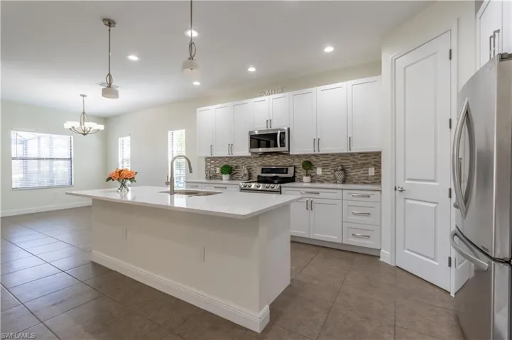 3549 Canopy Cir, Naples, Florida 34120