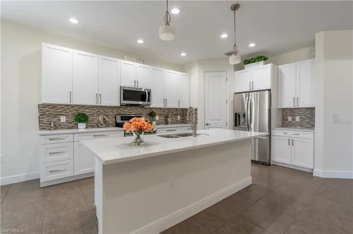3549 Canopy Cir, Naples, Florida 34120
