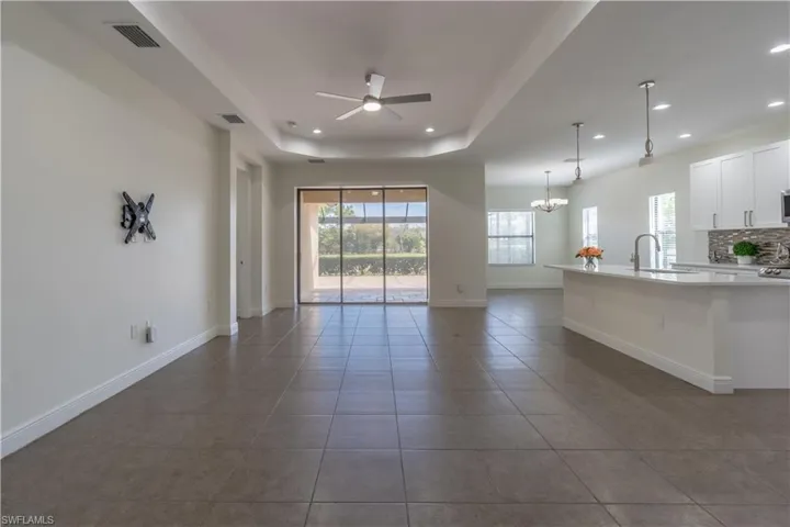 3549 Canopy Cir, Naples, Florida 34120