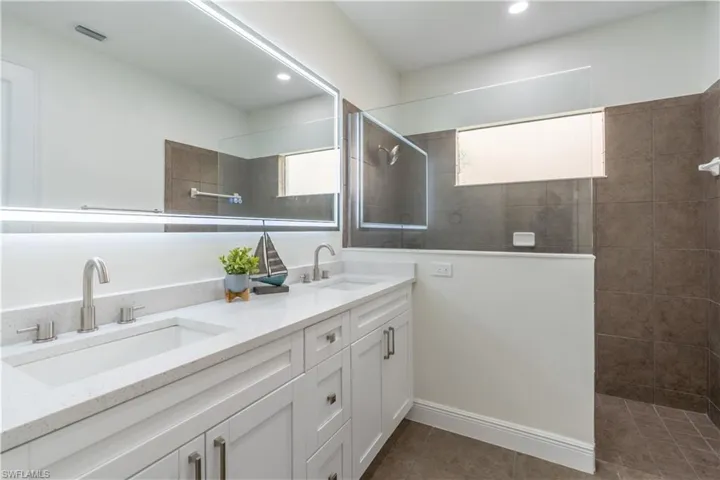 3549 Canopy Cir, Naples, Florida 34120