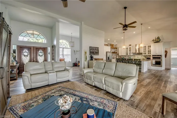 4118 Nw 33rd Ln, Cape Coral, Florida 33993