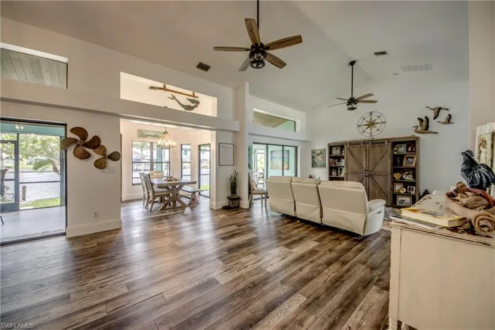 4118 Nw 33rd Ln, Cape Coral, Florida 33993