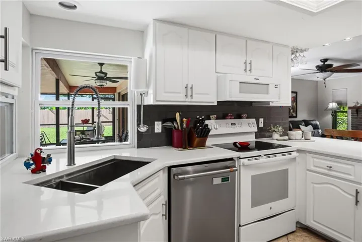 9792 Kentucky St, Bonita Springs, Florida 34135