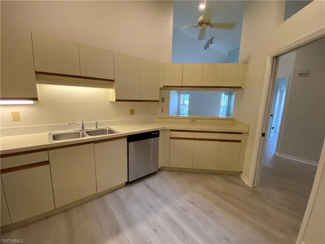 1351 Park Lake Dr 14-r, Naples, Florida 34110