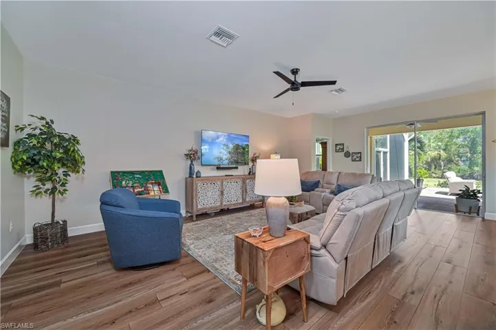 15136 Yellow Wood Dr, Alva, Florida 33920