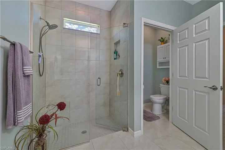 15136 Yellow Wood Dr, Alva, Florida 33920
