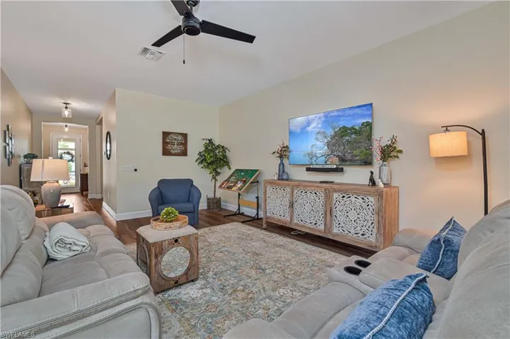 15136 Yellow Wood Dr, Alva, Florida 33920
